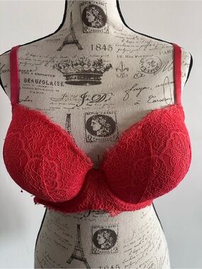 Victoria's Secret Red Lace Push-Up Bra